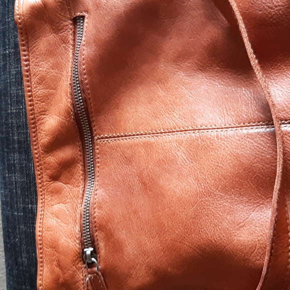 Vilenca Holland Leather Purse and Wallet - Picture 9 of 11